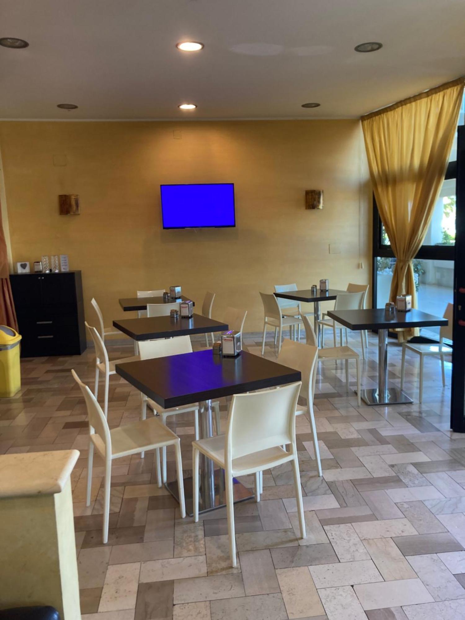Hotel Promenade Porto SantʼElpidio Buitenkant foto