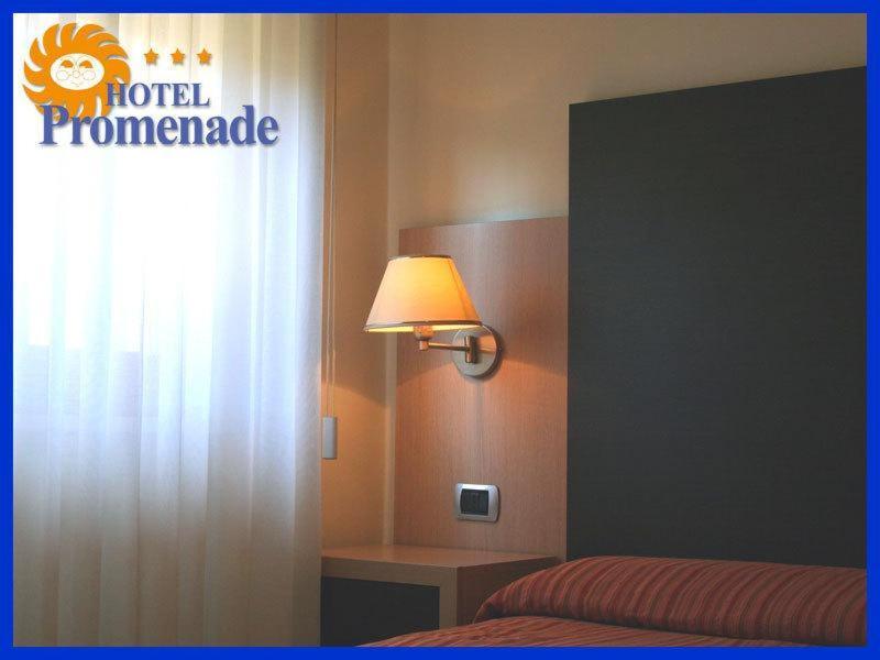 Hotel Promenade Porto SantʼElpidio Buitenkant foto
